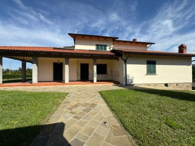 Casa in vendita a La Ferrantina, Bibbiena