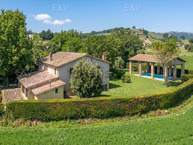 Casa in vendita a Montefalco, Umbria