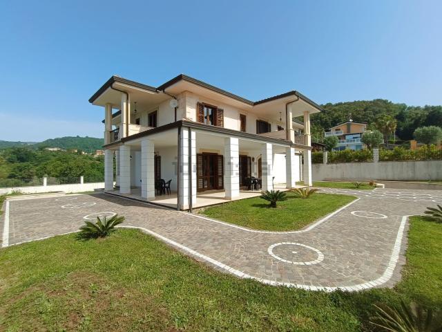 Casa in vendita a Calabria, Catanzaro