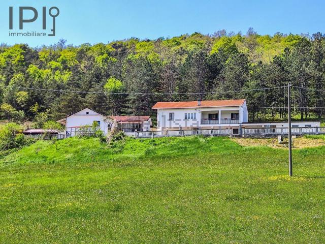 Casa in vendita a Dego, Savona