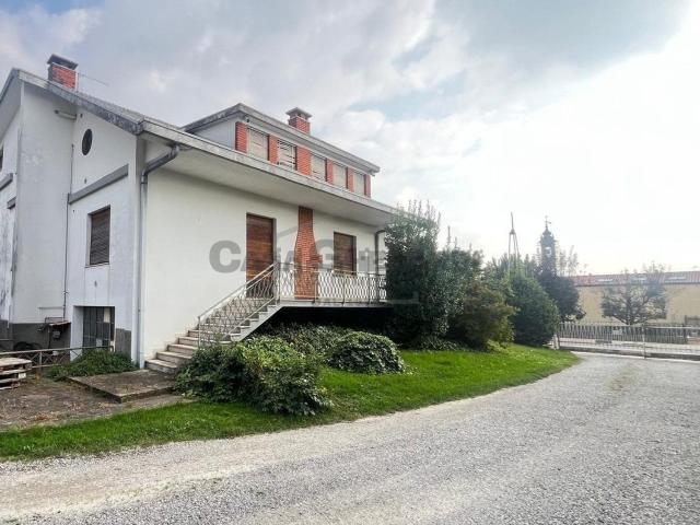 Casa in vendita a Stezzano, Lombardia