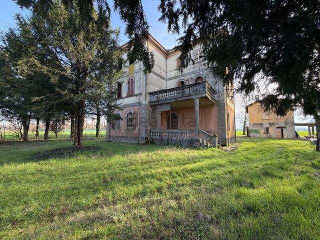 Casa in vendita a Buon Pastore-Sant'Agnese-San Damaso, Modena