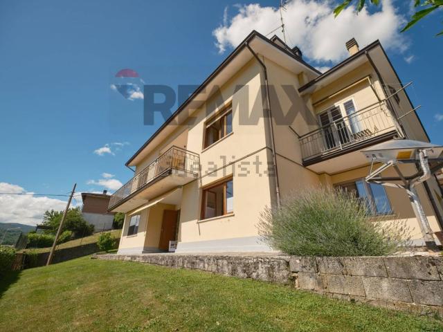 Casa in vendita a Bedonia, Reggio Emilia