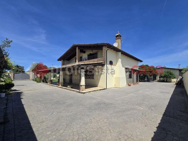 Casa in vendita a Roma Capitale, Lazio