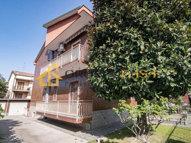 Casa in vendita a Cologno Monzese, San Giuliano Monzese