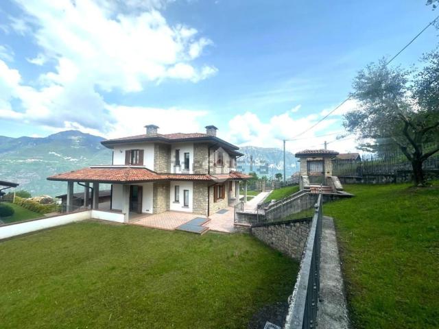 Casa in vendita a Comunità montana della valle Camonica, Artogne