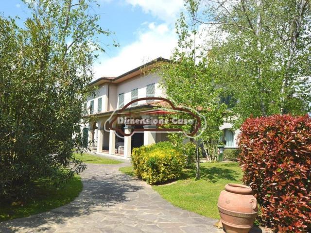 Casa in vendita a Capannori, Toscana