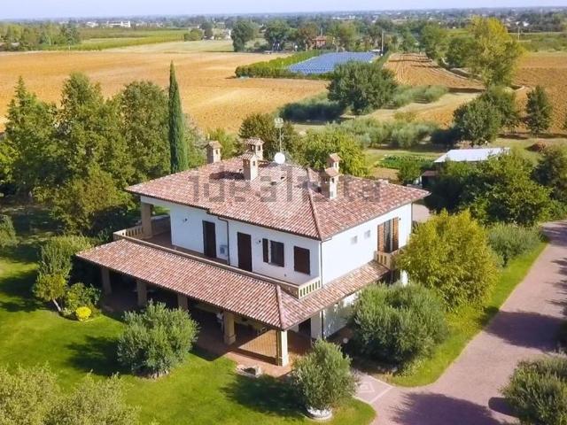 Casa in vendita a Unione di Comuni della Romagna Forlivese, Quattro