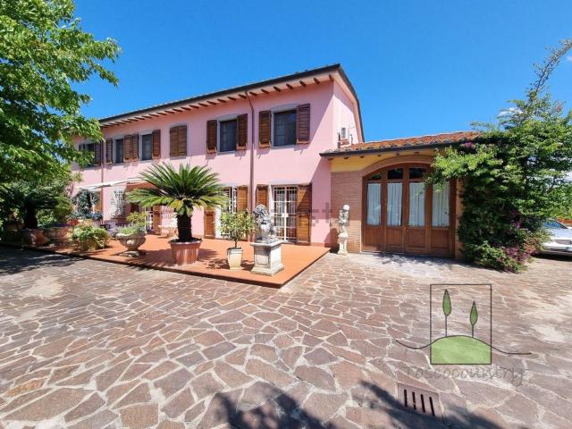 Casa in vendita a Via di Corte, Cascina