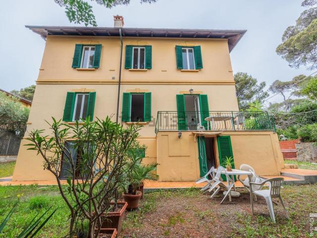 Casa in vendita a Quercianella, Livorno