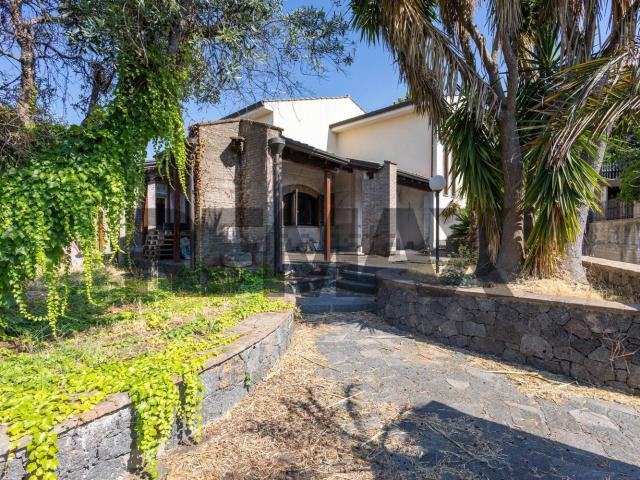 Casa in vendita a Gaglianesi, Trecastagni