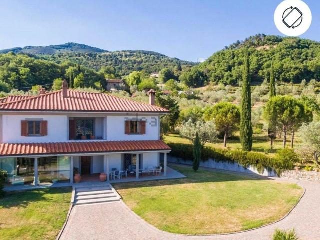 Casa in vendita a Cerreto, Prato
