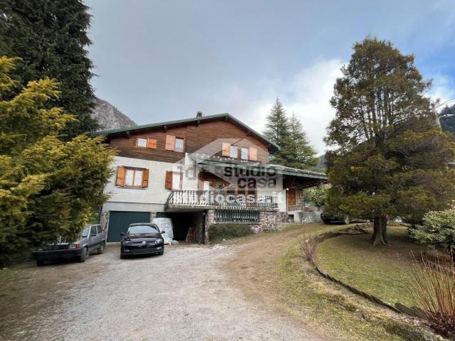 Casa in vendita a Comunità Montana della Valle Brembana, Piazzatorre
