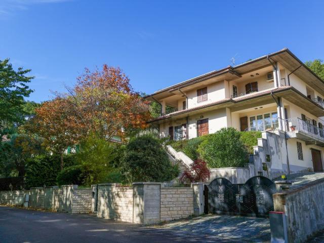 Casa in vendita a Monte Celso, Marche