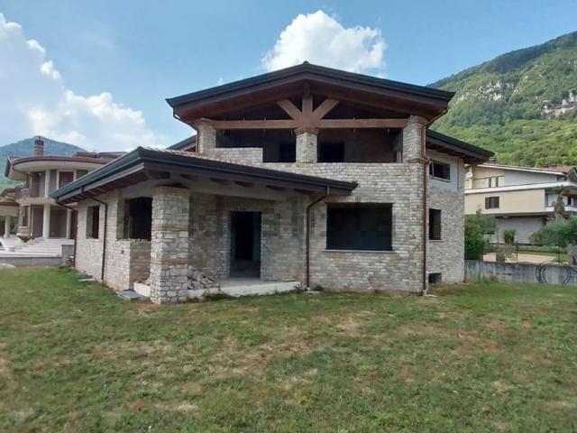 Casa in vendita a Forino, Campania