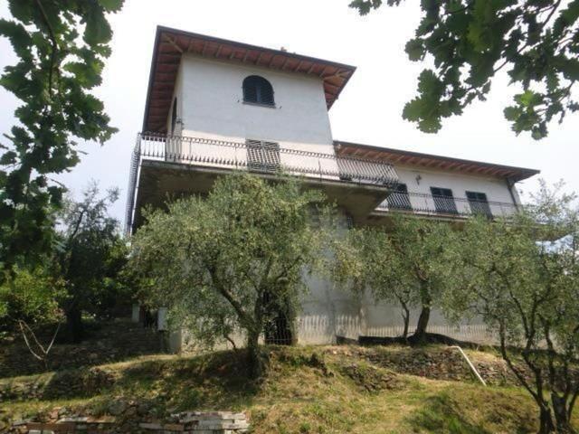 Casa in vendita a Uzzano, Toscana