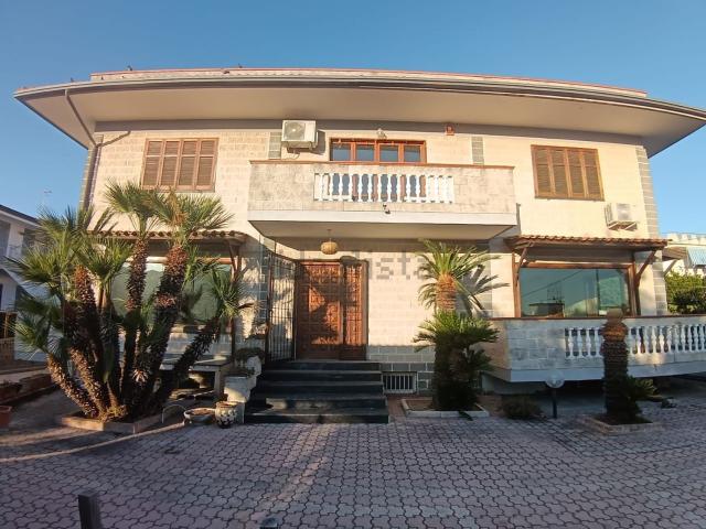 Casa in vendita a Giugliano In Campania, Campania