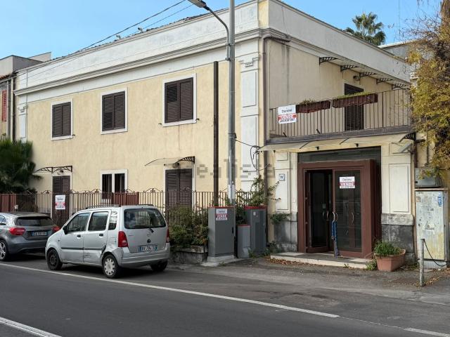 Casa in vendita a Barriera, Aci Castello
