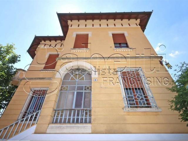 Casa in vendita a Centro cittadino, Ferrara
