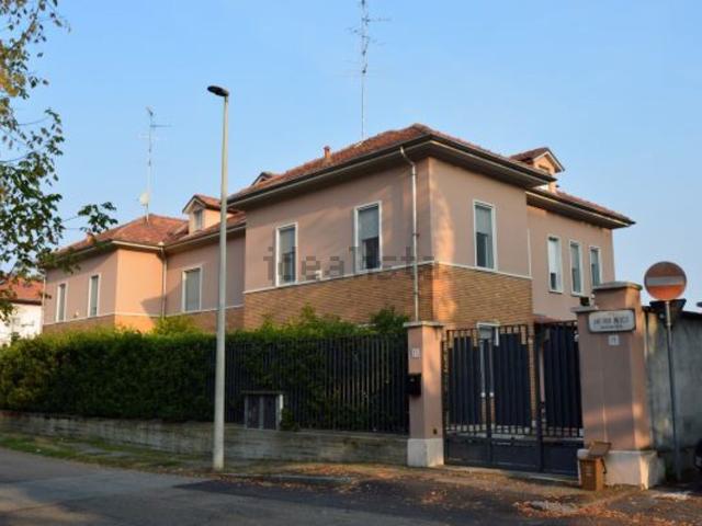 Casa in vendita a L'Isola, Piemonte