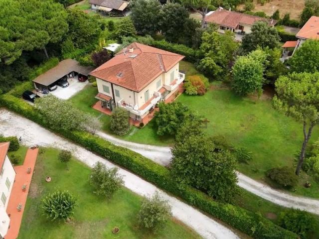Casa in vendita a Poveromo, Marina Di Massa