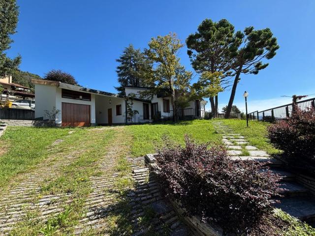 Casa in vendita a Induno Olona, Varese