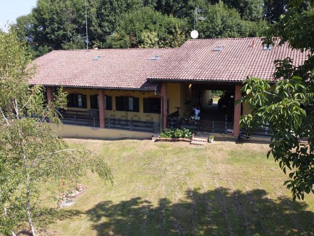 Casa in vendita a Gattico-Veruno, Piemonte