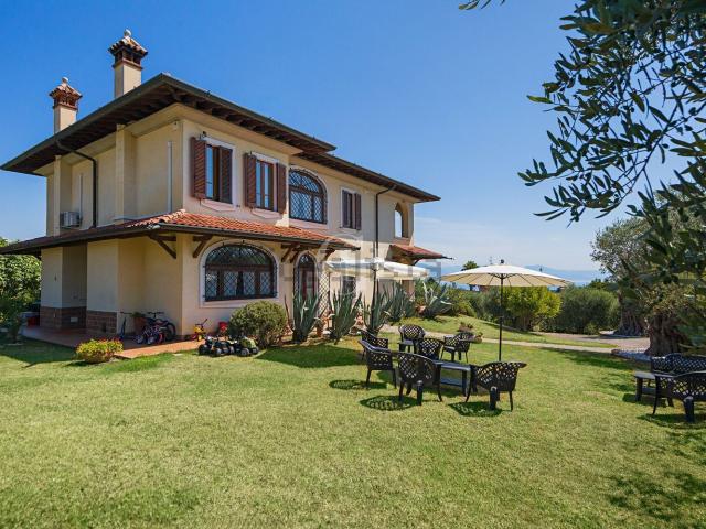 Casa in vendita a Lonato, Lombardia