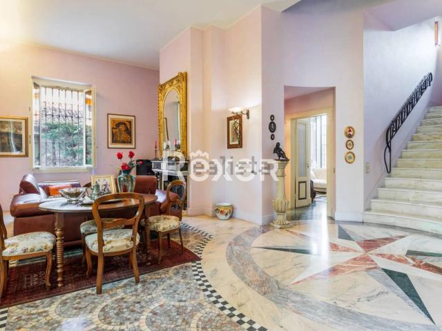 Casa in vendita a Pavia, Lombardia
