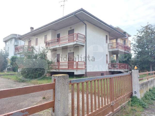 Casa in vendita a Unione dei Comuni della Val Vibrata, Martinsicuro
