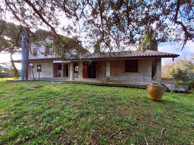Casa in vendita a Trave, Marche
