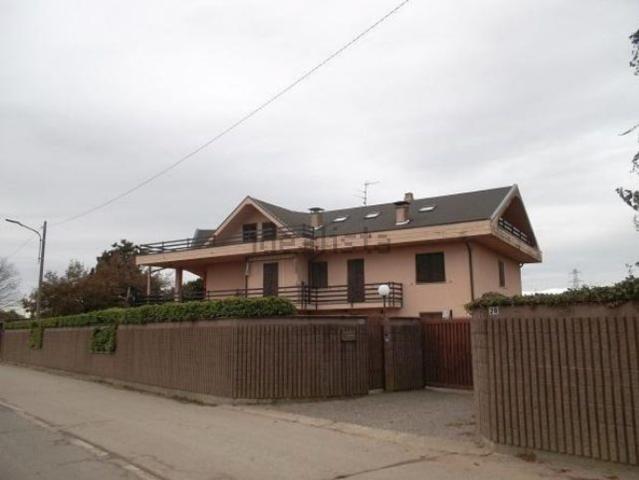 Casa in vendita a Alzate, Momo