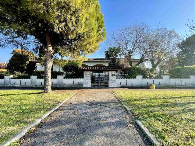 Casa in vendita a Leno, Lombardia
