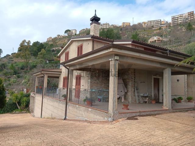 Casa in vendita a Enna Bassa, Enna
