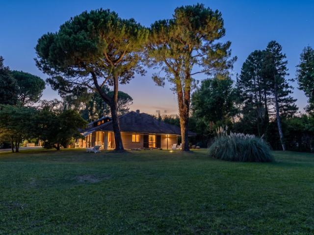 Casa in vendita a Pineta, Tradate