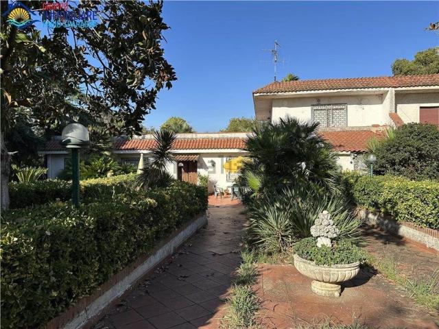 Casa in vendita a Cellole, Campania