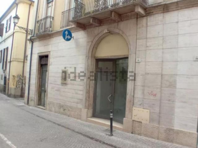 Casa in vendita a Santo Spirito, Teramo