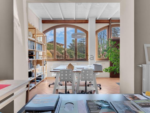 Casa in vendita a Velate, Varese