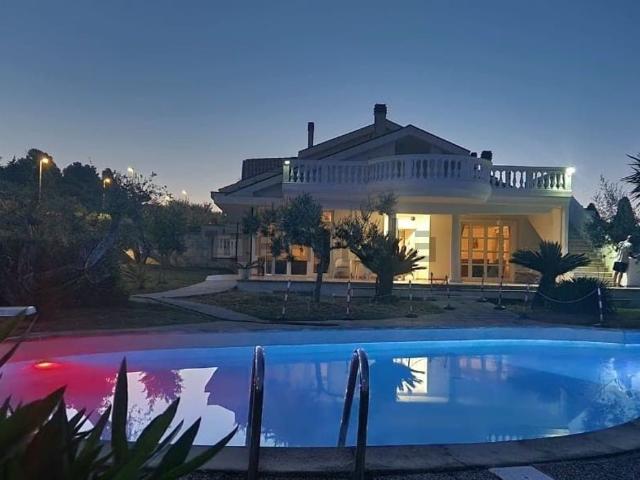 Casa in vendita a Città Sant'angelo, Abruzzo