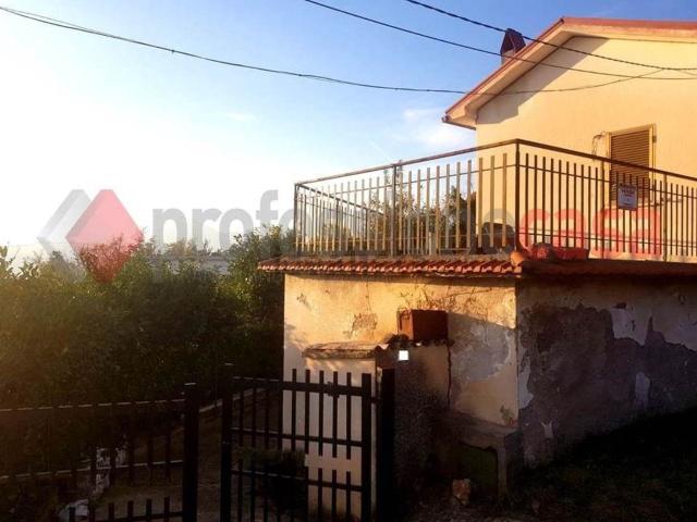 Casa in vendita a Cervaro, Lazio