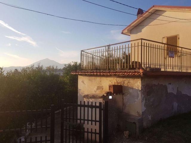 Casa in vendita a Cervaro, Lazio