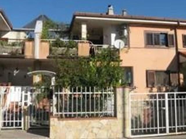 Casa in vendita a Calabria, Cosenza