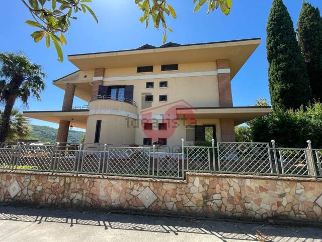 Casa in vendita a Rione Libertà, Benevento