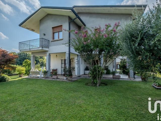 Casa in vendita a Castiglione Delle Stiviere, Lombardia