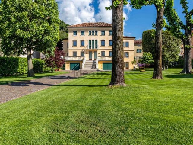 Casa in vendita a Quero, Veneto
