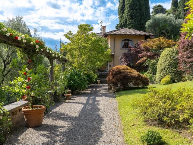Casa in vendita a Griante, Lombardia