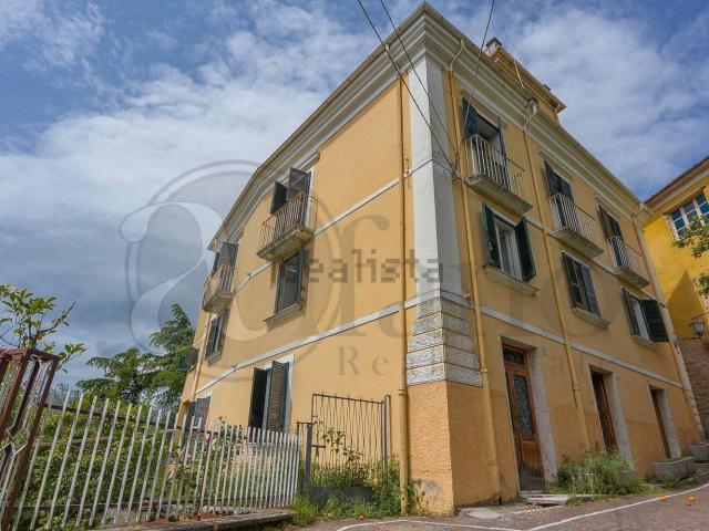 Casa in vendita a Roccasecca, Lazio