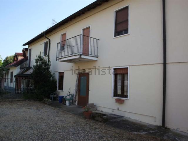 Casa in vendita a Unione dei Comuni I Fontanili, Rosate