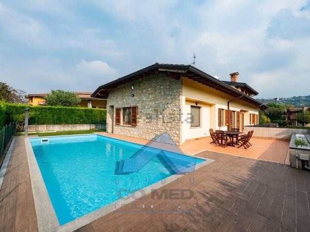 Casa in vendita a Torre De' Roveri, Lombardia