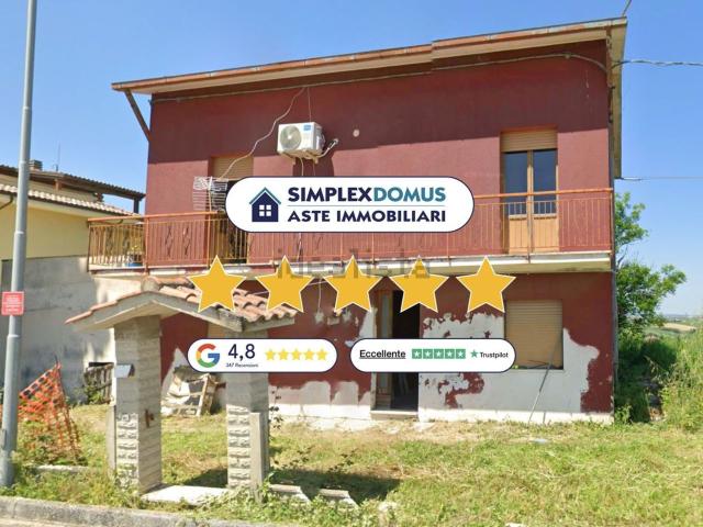Casa in vendita a Terre Roveresche, Marche